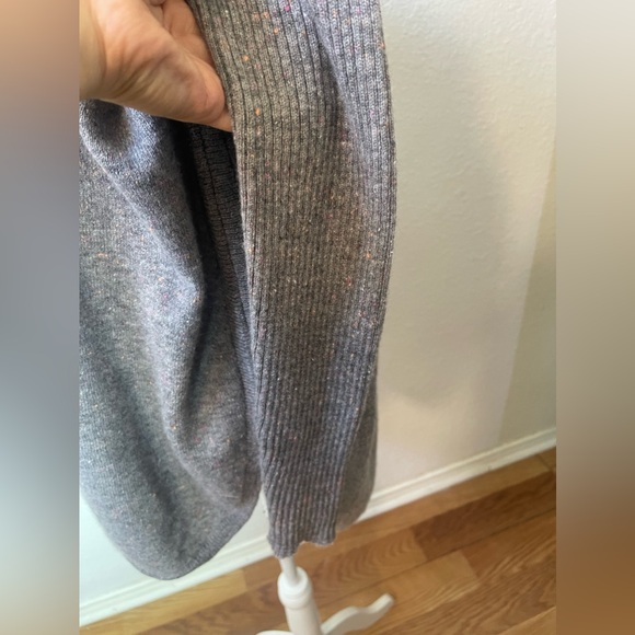 Subtleluxury gray oversized 100% cashmere V-neck Sweater size S/M - Picture 5 of 11